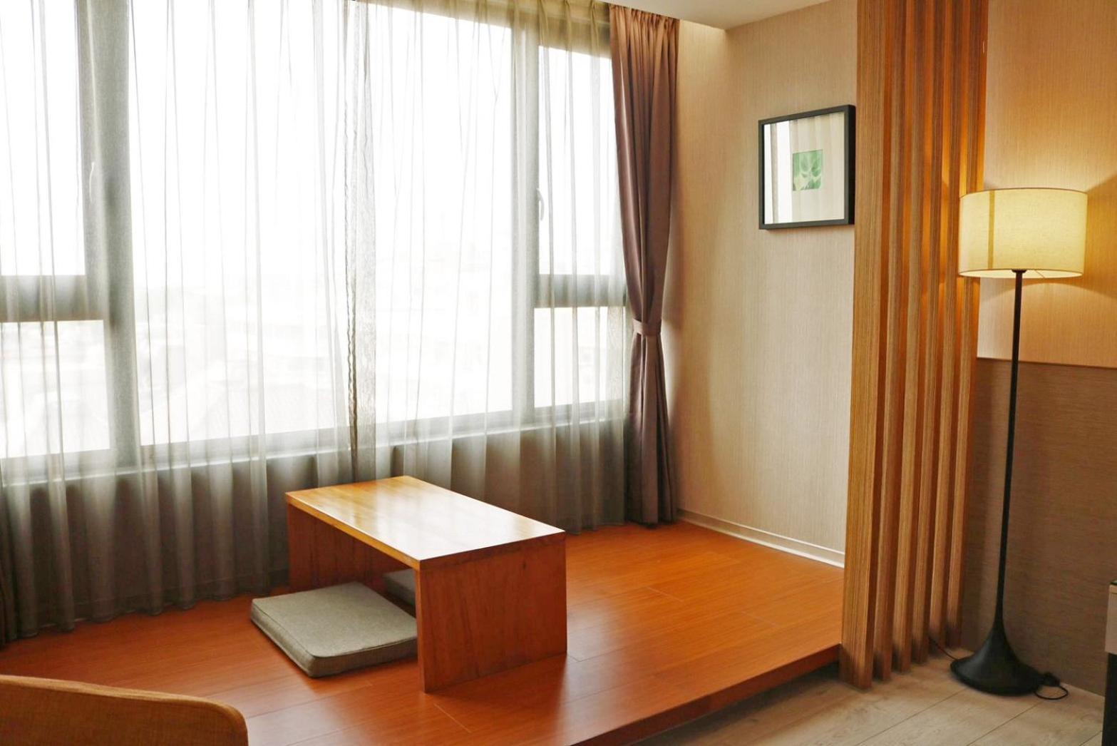 Tsun Huang Hotel Kota Chiayi Ruang foto