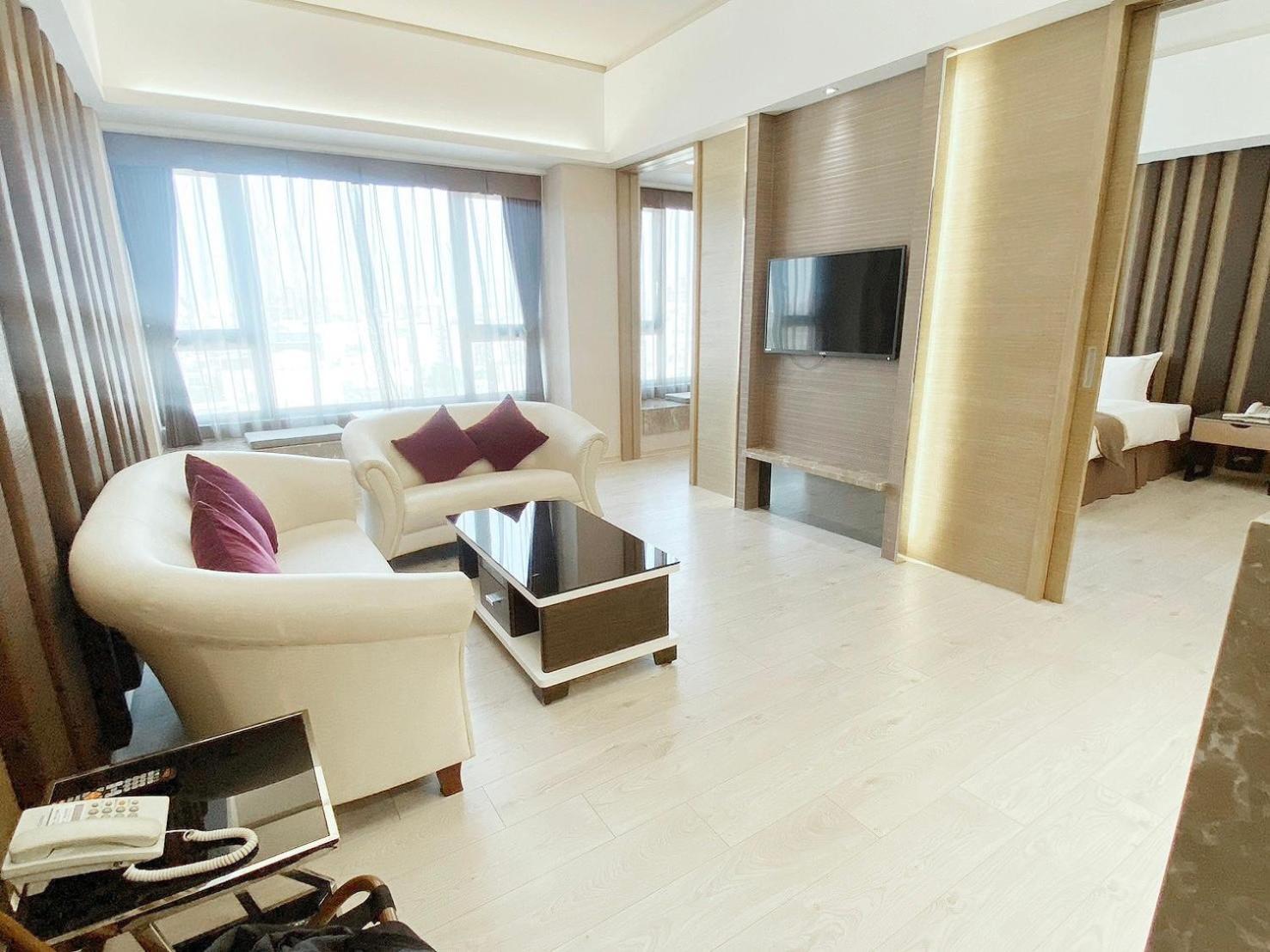 Tsun Huang Hotel Kota Chiayi Ruang foto